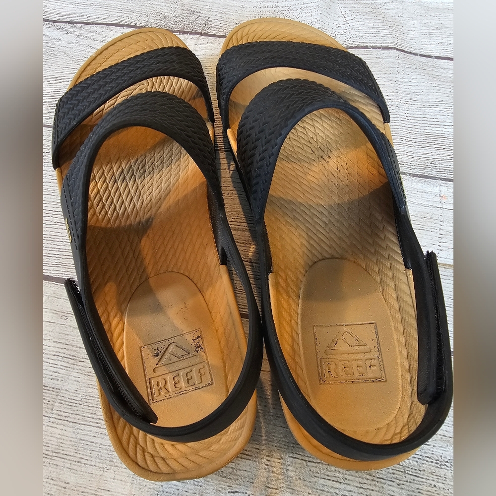 🌟SOLD🌟 Reef Women's Size 11 Water Vista Sandals With Heel Strap Outdoor Active - Picture 8 of 9